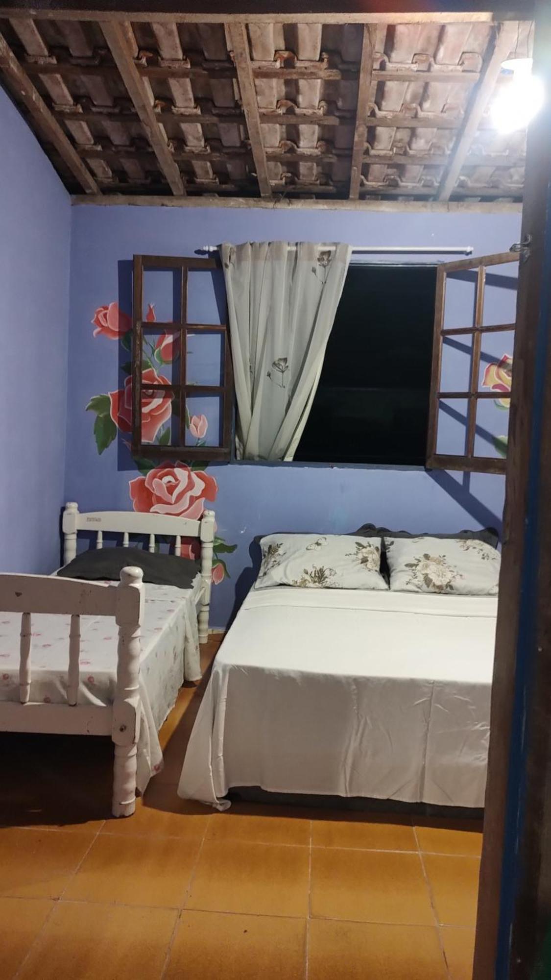 Quarto Rosas 2 A 5 Pessoas Centro Praia Do Pontal باراتي الغرفة الصورة